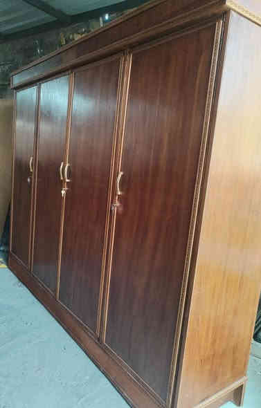 كنتور 4بوب حطاطة نضيف السعر 190بي مجال
العنوان قرية المختار ***********
