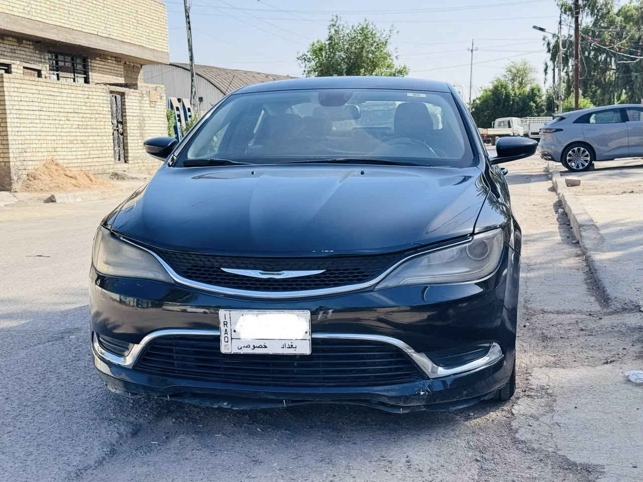 السلام عليكم كرايسلر C200 موديل 2015 رقم بغداد حادثها جاملغ مبدل والبنيد مصلح بدون دواخل وبدون ايرباك مكينة 2400  مكينة كير تبريد مكفولات السيارة جاهزة مواصفات عادية بيها ملاحضات بالكشر شخوط ورصعات وبالصور مبينة احلى من الحقيقة سعرها 68 ورقة قفل نهائي مكانها بغداد للتواصل الإتصال ***********

