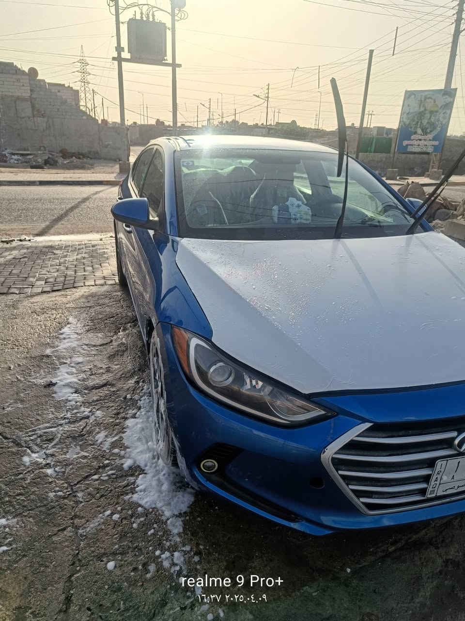 النترا 17 بيه بارد بالباب الخلفي الحادث دعامية و بنيد المكان بصرة السعر 115 بيه مجال السيارة بسمي ***********
