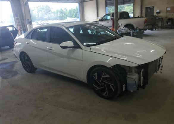 للبيع هيونداي النترا موديل 2024 لمتد فول الفول اعلى فئة بالالنترا 5 كاميرات محيطية بدون ايرباك وبدون صبغ ولا ضرر فقط دعامية امامية السيارة موجودة بالاردن المنطقة الحرة تريدها كتاب شهداء او حرة حسب رغبتك السعر مطروح بالاردن 155 
للشراء زيارة المكتب في بغداد الصليخ او الاتصال ***********
