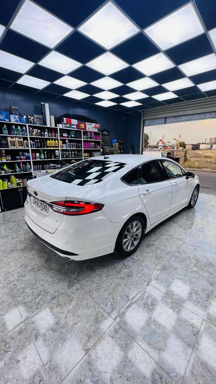 فورد فيوژن ٢٠١٧ مراصفات SE 
سپي بةفري 
شاشة گةورة 
كارپلةي 
٣ شاشة 
بةسمة 
بريك بةسمة 
لايت ليد و زينون 
گير ماوس 
زور مواصفاتي تر 
سةيارةيةكي هةتا  بليي جوانو خاوينة  و بي مةسروفة 
گيرو مةكينةي بةشةرتة چركةي تيدا نية 
٤ پارجةي بوياغة و ٢ پارجةي گوراوة بة بيلاد 
پشتو پيشي كةبسة  ارباك بةشةرت 
تةنها ناو دةرگاي سةكني هةيتي 
سعري ٩٨$ وةرةقة  و كةمةك مةجال  
لة هةوليرم 
***********
*********** أربيل, العراق
