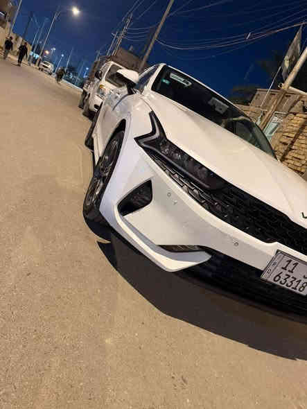 السلام عليكم.. K5 خليجي موديل ٢٢ كفاله عامه مكينه ٢٠٠٠ دوش.. ماشيه ٦٣ حره رقم بغداد مكاني ناصريه مركز سعرها ٢١٣ وبيها مجال بسيط.. ***********
