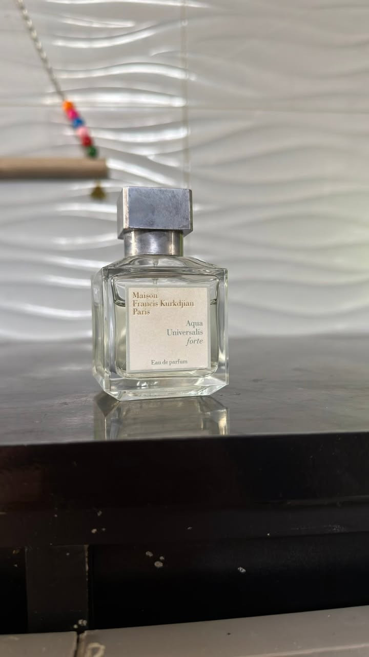 السلام عليكم 🌹🌹

مجموعة عطور للبيع الاسعار اسفل الصور 
السعر نهائي لطفاً


**إذا كنت صاحب هذا الإعلان وتريد حذفه لأي سبب، رجاءا أرسل رسالة إلى الدعم الفني**