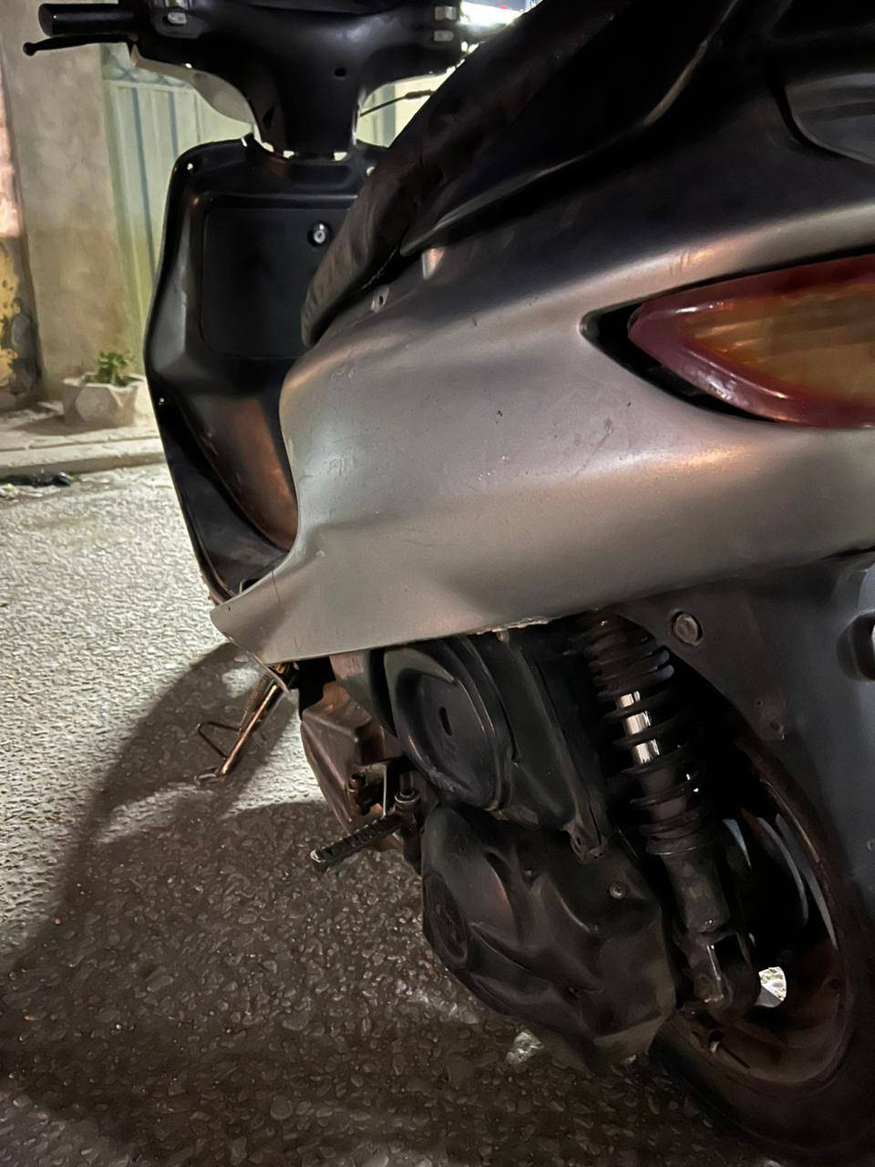 السلام عليكم دراجه نظيفه كلش سلف كهربائيات هندر كل شغال زوج تاير جديد 
دراجه حلوه ونضيفه العنوان نجف الاشرف 
التواصل ع هذا الرقم ***********
