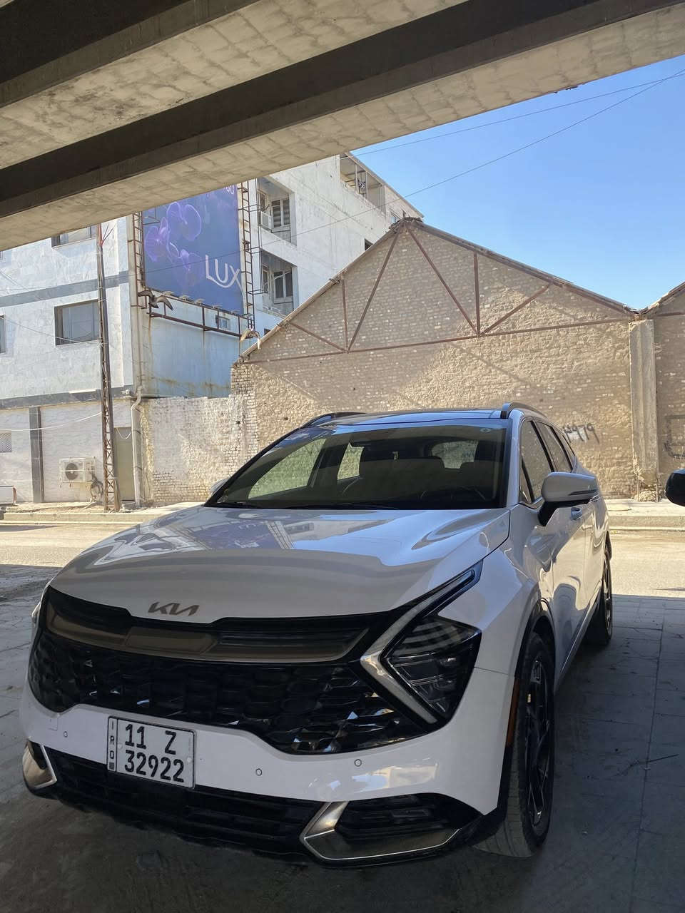 السلام عليكم
كيا. سبورتج 2023
برستيج اعلى فئه بالسبورتج
فول مواصفات واحد على واحد
بنورما 
بصمه
جلد
 اربع كامرات
تحكم مقاعد
تبريد تدفئه كشنات
تبريد اتدفئه ستيرن
خزم ميموري
رادرارات  من جميع الجهات
حساسسات امامي خلفي
جنطه كهرباء
رادار جانبي 
رادار امامي
رادار خلفي 
السياره  بعد بيه هواي مواضفات
بيه فقط شبرين  بالبنيد صبغ وشبر بجاملغ والباقي كفاله عامه
بدون اي دواخل
محرك 2500 
ماشيه 17 الف فقط 
مكان بغداد الكراده 
السعر216 وبيه مجال
***********
