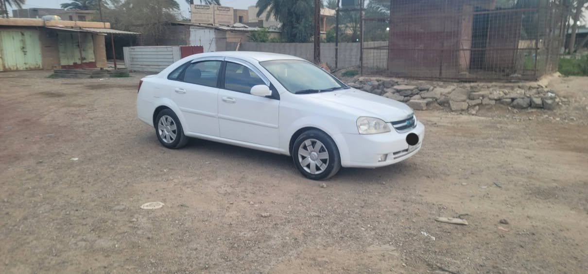 السلام عليكم اوبترا ٢٠١١ سيارة جديدة كلش مال جناي محرك وكير وصدر وتبريد وتخم تاير جاهزة من كلشي سيارة نضيفة ممتعوبة ابد 
سيارة بيها قطعتين صبغ بدون دواخل سعرها ٧٨ وبيها مجال ***********
