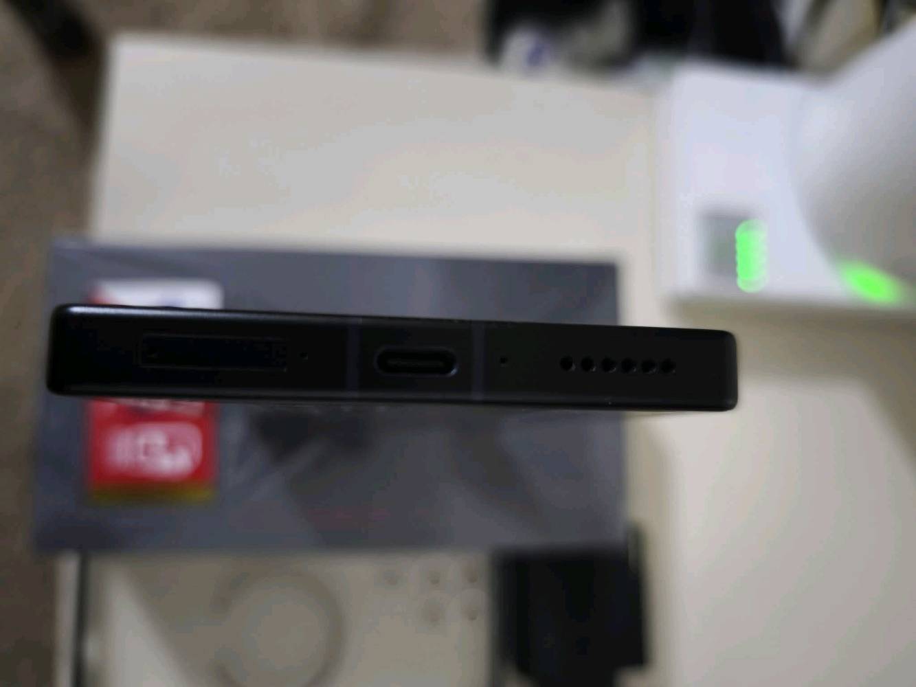 الـسلام علـيكم ورحـمة اللّٰـه وبـركـاتـه 
-  RED MAGIC 11 PRO 
- للـبيع او الـمراوس شـعندك نـزل 
- ذاكـرة ﴿ 256 ﴾
- رام ﴿ 12 + 12 ﴾ 
- جـهاز نـظيـف حيـل وكـلشـي موضـح بالصـور 
- الـمروحـة فـقط واكفـة ومـاعرف شنو الـخلل 
- الـجهاز ﴿ مـو مفـتوح ﴾ 
- الـجهاز ضـمان 12 شـهر 
- أستـخدام اقـل الشهـرين 
- مـلحقات ﴿ كـارتونة . شاحنة . كيبل . كفر حديد . مـروحـة تبـريد عادية ﴾ 
- الـسعر ﴿ 900.000 ألـف ﴾ قـفل 
- مـكاني ﴿ ديـالى _ الـحويش ﴾ 
- تـواصل ﴿ مـاسنـجر _ واتـساب ﴾
- ***********