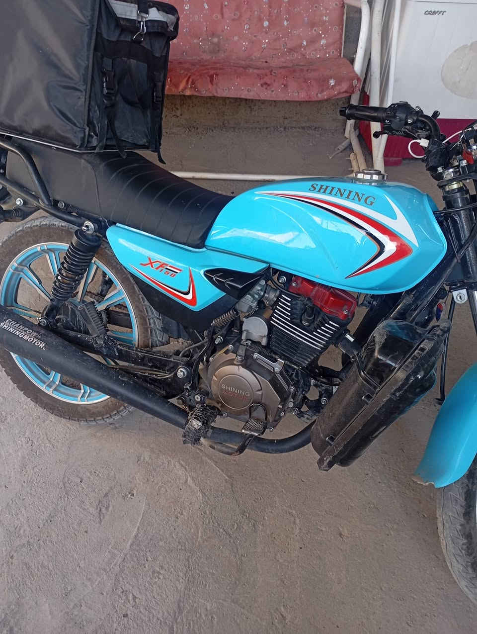 دراجه موديل 25 شاينك نضيفه والله محرك كفاله عامه دراجه اكفلها من كلشي رايدها 850
***********رقمي

