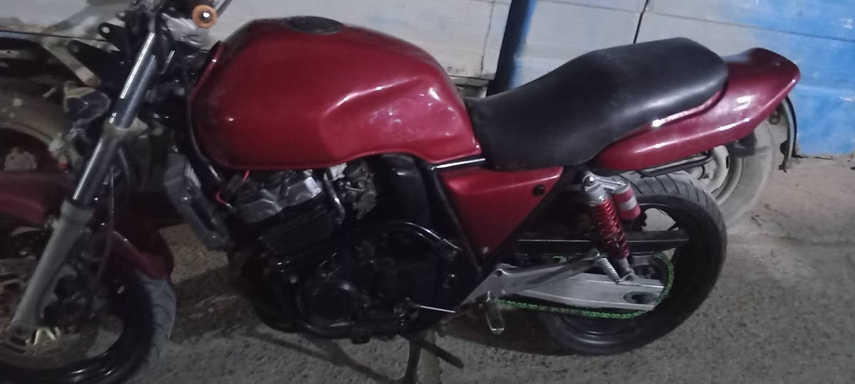 السلام عليكم سبي فور جيل اول كفاله مكينه مامفتوحه ناعمه دراجه صابغه بل جديد عوزه بس دشبول السعر 1500وبيه مجال اوراق مكاني بابل المسيب ***********
