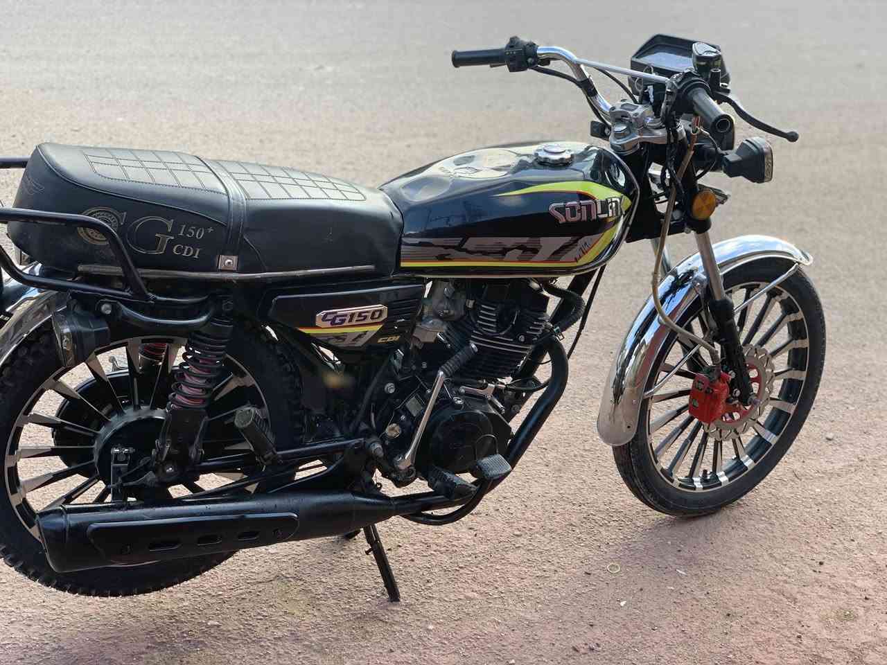 السلام عليكم دراجة سونك مديل 2024 كفالة عامة احلة من الصورة كلهة شغالة مابيهة اي نقص مكاني بغداد الاستفسار عل هاذة الرقم ***********السعر 700وبيهة مجال
