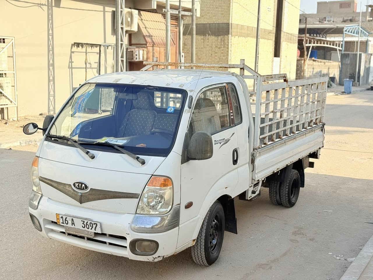 سلام عليكم كيا بنكو ثري موديل 2008 رقم قادسية   الاماني مشروع وطني سنويه لل2028 شرط تحويل كفاله من ضربه والصبغ والتبديل شاصي مكفول صدر جديد تخم تاير مكينه 2700   سياره كلش حلوه وبلعافيه عل ياخذهه ماشيه 115 الف حقيقي على ايدنه. استخدام نضيف 

السعر ب 88 
مكاني النجف الاشرف 
***********
