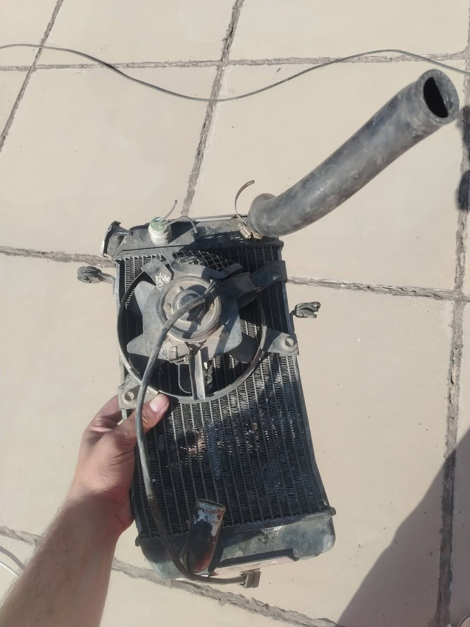 مساء الخير شباب
دراجة سازوكي موديل 2018
محركها مبدل بمحرك هايسونك HYOSUNG 650CC
محتاجة ترميم محركها كامل.
ملحقاتها من كاربريتر وراديتر وبايب صالنصة وصالنصة اكو نوعيتين وحدة كاربون فايبر والثنية عادية وستيرنك فافون جديد ومشدود عليها القديم الشاصي فافون رياضي مابيها حادث البريكات كامله.
للتواصل على الواتساب ***********
550 الف اكو بيها مجال للوجوة الطيبة.
