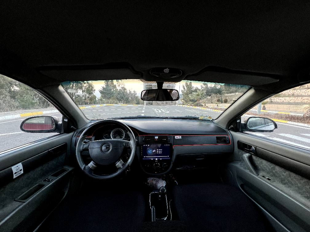 ئۆپترا 2004 ئاڕم پلاستیك هەولێر بەشەرت  
گێڕو مەكینە بە شەرت  ''دەنگی بتڵیشی نیە عەینەو كلاجیشی لۆكە'' تاقم پشت و پێشی تازە توندم كردۆتەوە 
دو جام كارەبا  ''  شاشە ئایپاد '' كامێرا :'' تەبرید سارد و گەرم مەزبوت ''  
كارەبای بەشەرت''  تایەو ویلی لۆكە %80
سەیارەكە دو ساڵە لای خۆمە ئەوەی پێویست بێ بۆم كردوە مەسرەفی تیا نیە 
تازە قایش تایمم گۆڕیوە     
سەبارەت بە بۆیاغیش  بۆنیت و سندوقی بۆخۆم بۆ جوانی پەمپم كردوە  پشتو پێشی كەپسە نوكە دەرزی پێوە نیە   
 بەشی خوارێی چامڵغی سەیاق نزیك باریكاییەكە  لە وێنەكان ئاماژەم پێ داوە بستێك مەعجونی هەیە  بەڵام ناوی نەگرتوە 
بە گشتی سەیارەكە جایزە و سەیارەی مەعرەزان نیە  لە دەست كڕدراوە هەیكەلی قیتو ڕێك و پێكە   
نرخی 57 $
ژ.م     *********** كويسينجاك, أربيل
