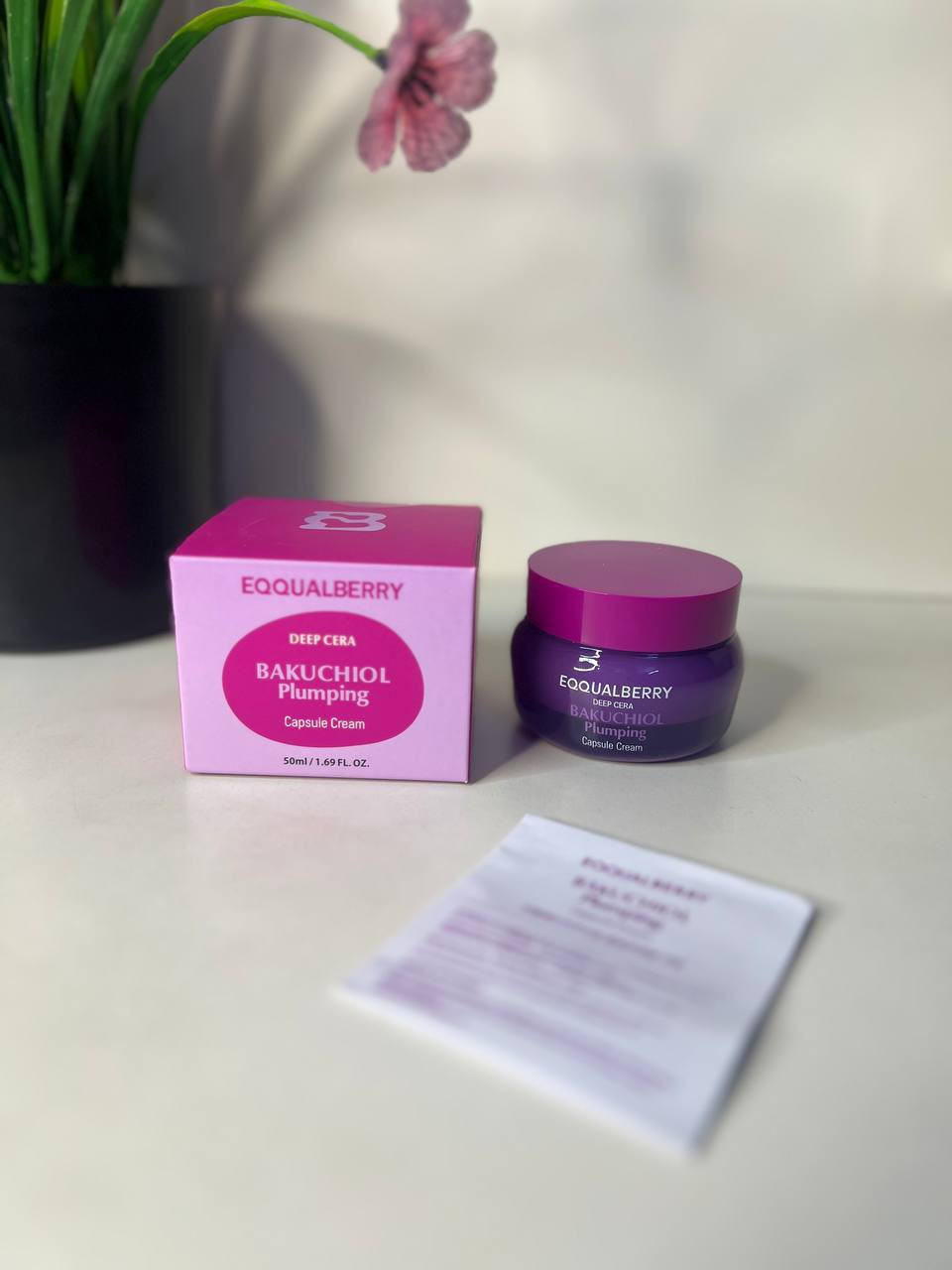 كريم ايكول بيري باركود كما موضح بالصور والفديوهات Eqqualberry Deep Cera Bakuchiol Plumping Capsule (ايكوال بيري كريم باكوتشيول الممتلئ) والمصمم لشد البشرة، ترطيبها، ومعالجة الخطوط الدقيقة والتجاعيد. 
للتواصل خاص


**إذا كنت صاحب هذا الإعلان وتريد حذفه لأي سبب، رجاءا أرسل رسالة إلى الدعم الفني**