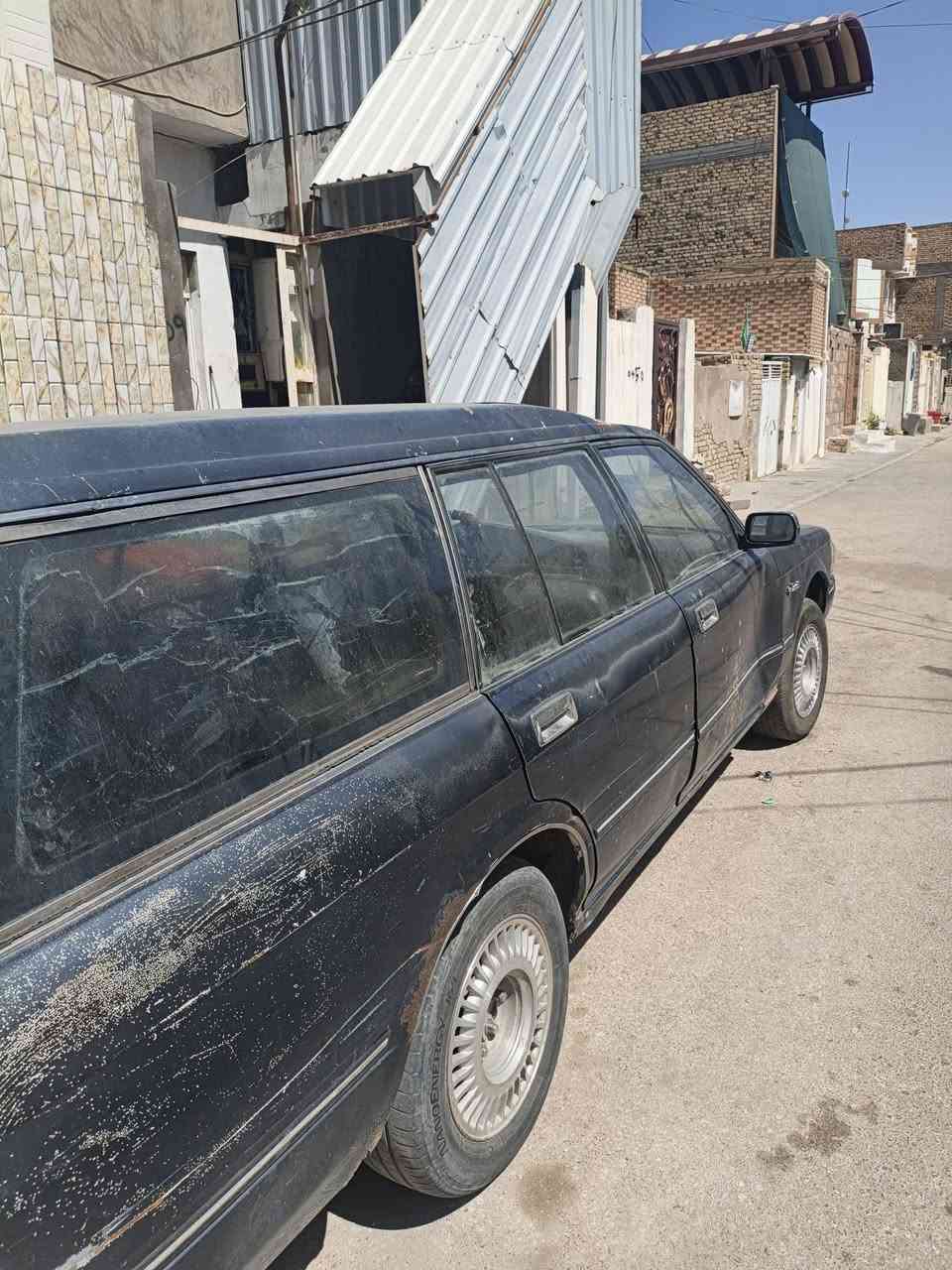 السلام عليكم سياره للبيع سعر 45 ورقه العنوان النجف***********
