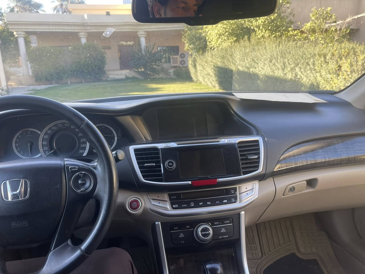 للبيع هوندا اكورد 2013
خليجي 
تبريد قطعتين 
جاهزه من كل شي 
للاستفسار الاتصال 
***********
