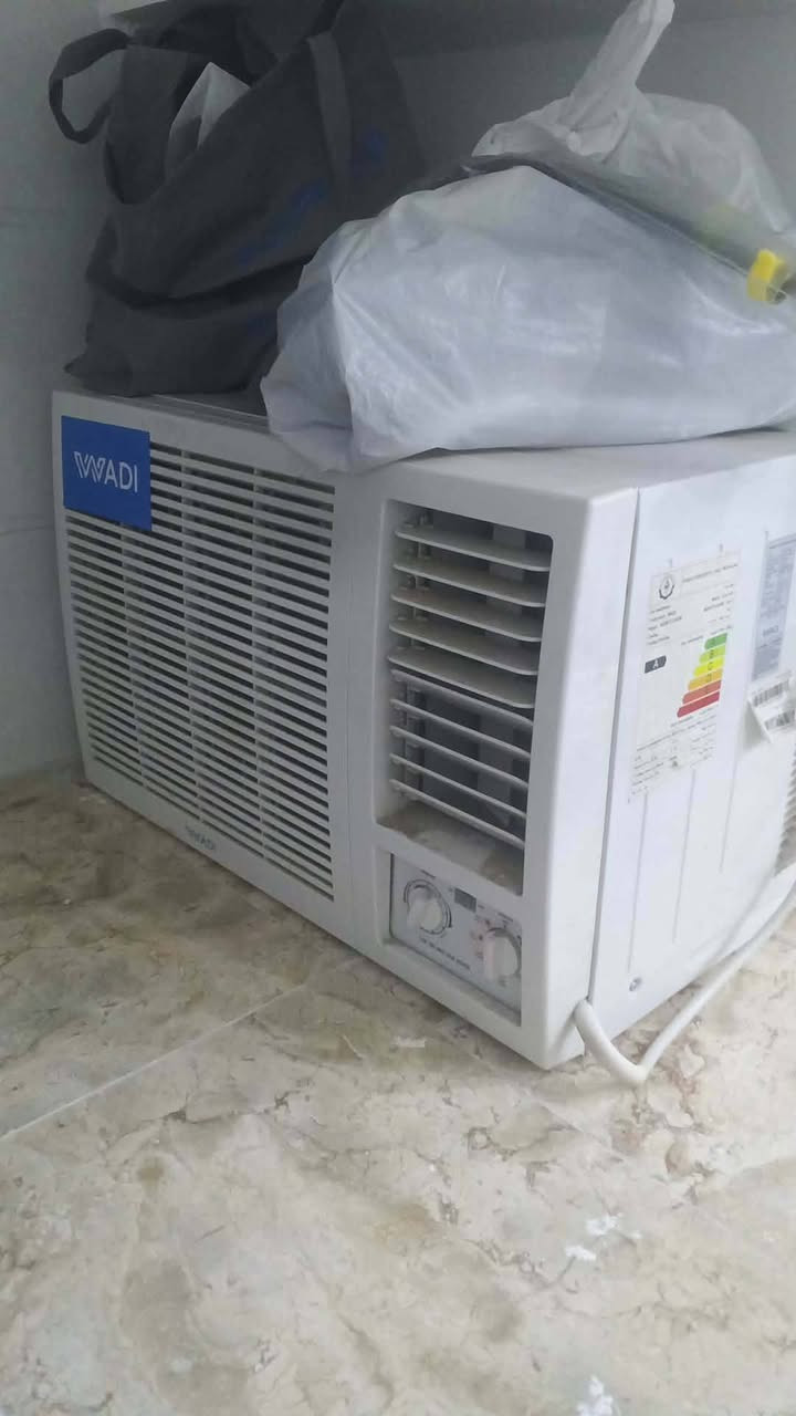 سلام عليكم عندي هاذ تبريد 2 طن مستعمل شهر فقط يشتغل تبريد وتدفئه سعر 300 وبي مجال بسيط


**إذا كنت صاحب هذا الإعلان وتريد حذفه لأي سبب، رجاءا أرسل رسالة إلى الدعم الفني**