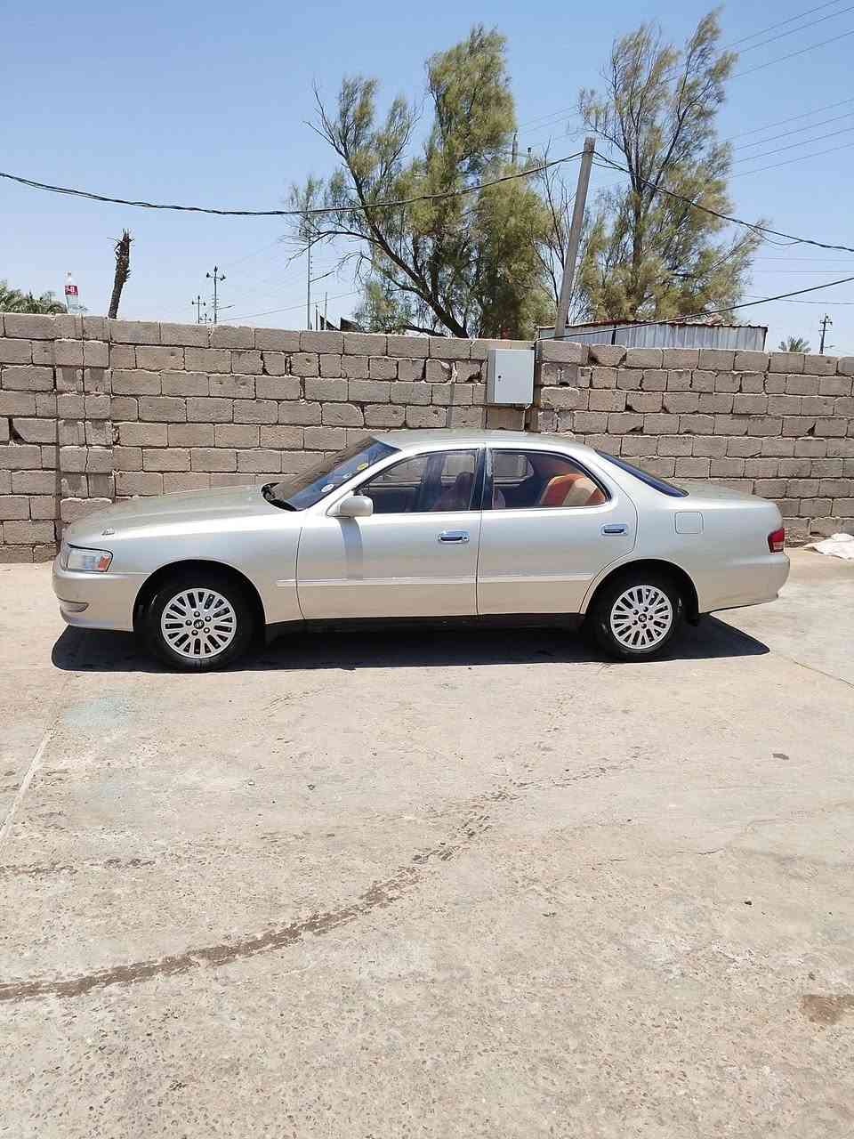 سلام عليكم كرسته موديل 1995
محرك ونجي تبريد ثلج حداده جديده مابيهه اي نقص بصره ابو الخصيب ***********
