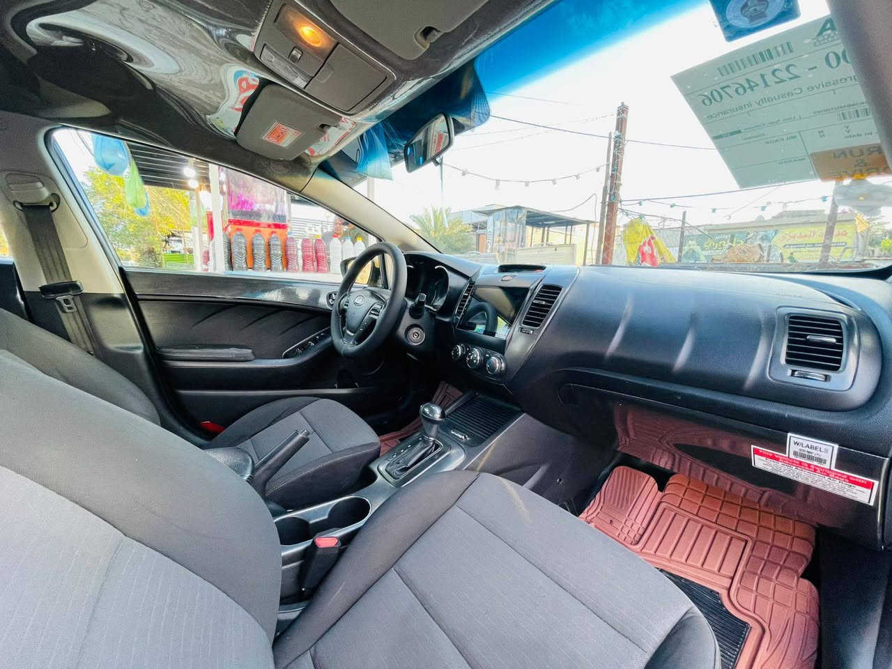 سلام عليكم كيا فورتي مديل 14حادث جاملغ ايسر امامي بدون دواخل كير ومكينه وصدر لوك منضومه تبريد جديد سياره خير من الله سعر 103وبيها مجال مكاني سيديا ***********
