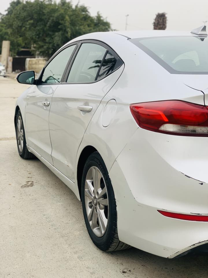 السلام عليكم 
النترا 2017 امريكي حادثهه جاملغ وبنيد 
اللون رصاصي وبيهه رش باب وجاملغ خلفي 
مواصفات 1/1
بصمه
فتحه
تدفئ كشنات
كشن كهربائي
ماشيه 156 الف ميل
لايت زنون اصلي عالي
رادار جانبي
مكينه 2000 دوش
كير ate 
رقم بغداد انكليزي

السعر 120$
 العنوان بغداد مدينه الصدر كسره وعطش قرب محطه بانزين الحميديه

للاستفسار ***********
