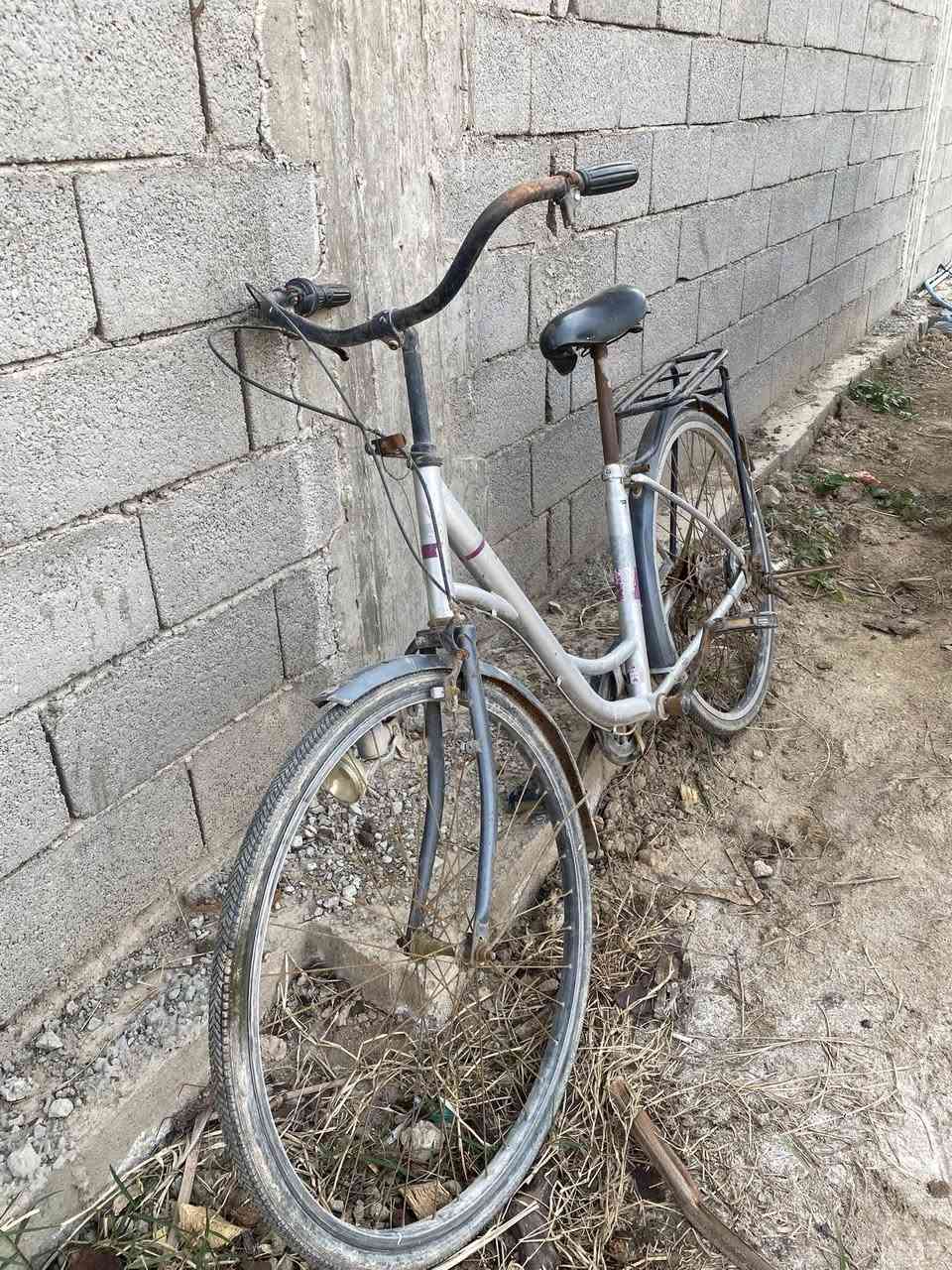 السلام عليكم بايسكلات للبيع سعر 70 لاستفسار ***********
