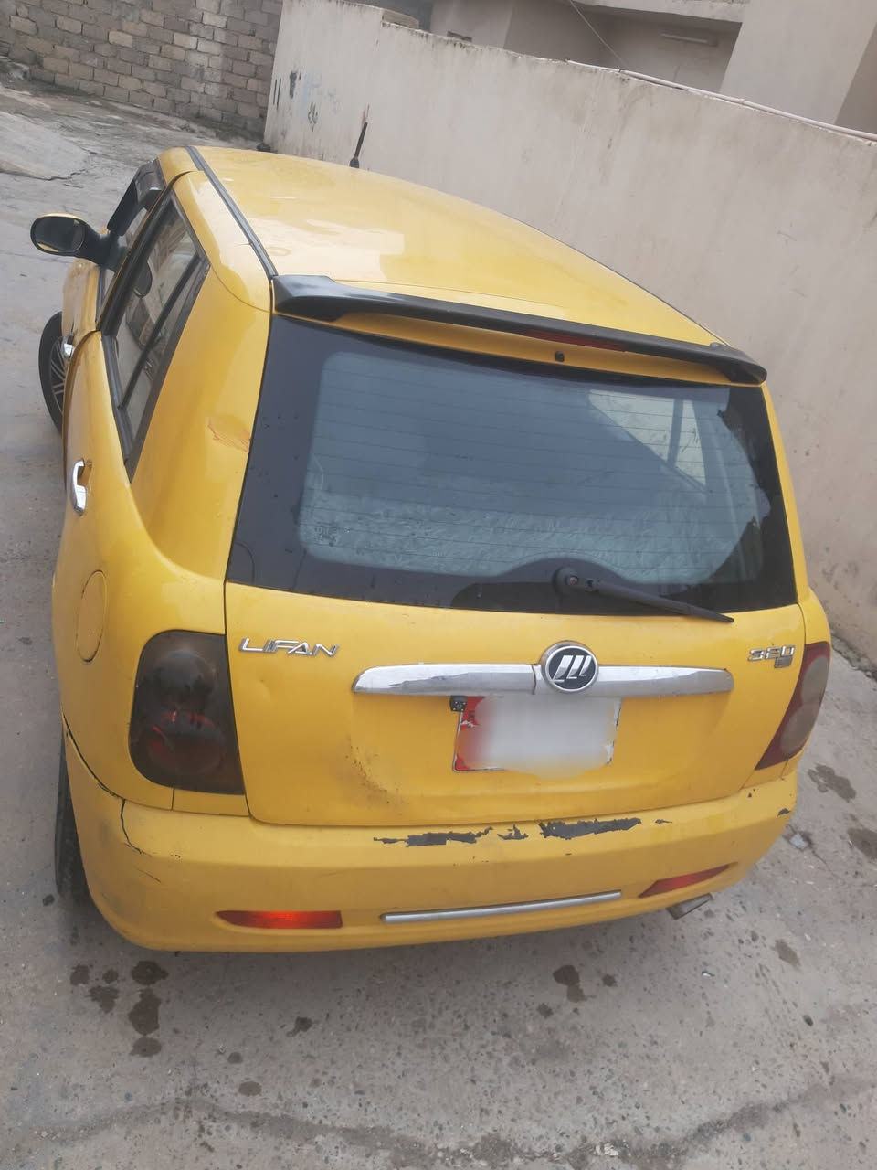 ليفان 320 رقم بغداد الماني 
شرط التحويل كوبون بانزين بيها
هيئة عليها 300 الف 
غرامات 100 الف
وايرمنيه شغاله 
السعر 25 وبيها مجال بسيط
مكاني موصل الايمن 
***********
