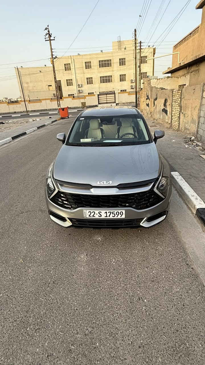 كيا سبورتج
مديل 2023 رقم اربيل 
ماشيه 37405km
الضرر صبغ جاملغ امامي + جاملغ خلفي
للستفسار اتصل ***********

