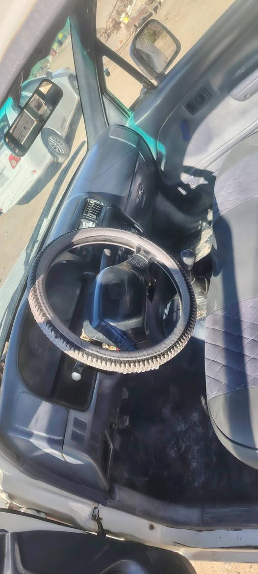 السلام عليكم بكم ٩٨ شرط محرك كير صدر تخم تاير السيارة جاهزة رقم صلاح الدين جديد صبغ ٣ قطع أمامي جاملغ خلفي السعر المطلوب مال بيع ٦٥ بيها مجال للشراي مكان صلاح الدين العلم الربيظة ***********
