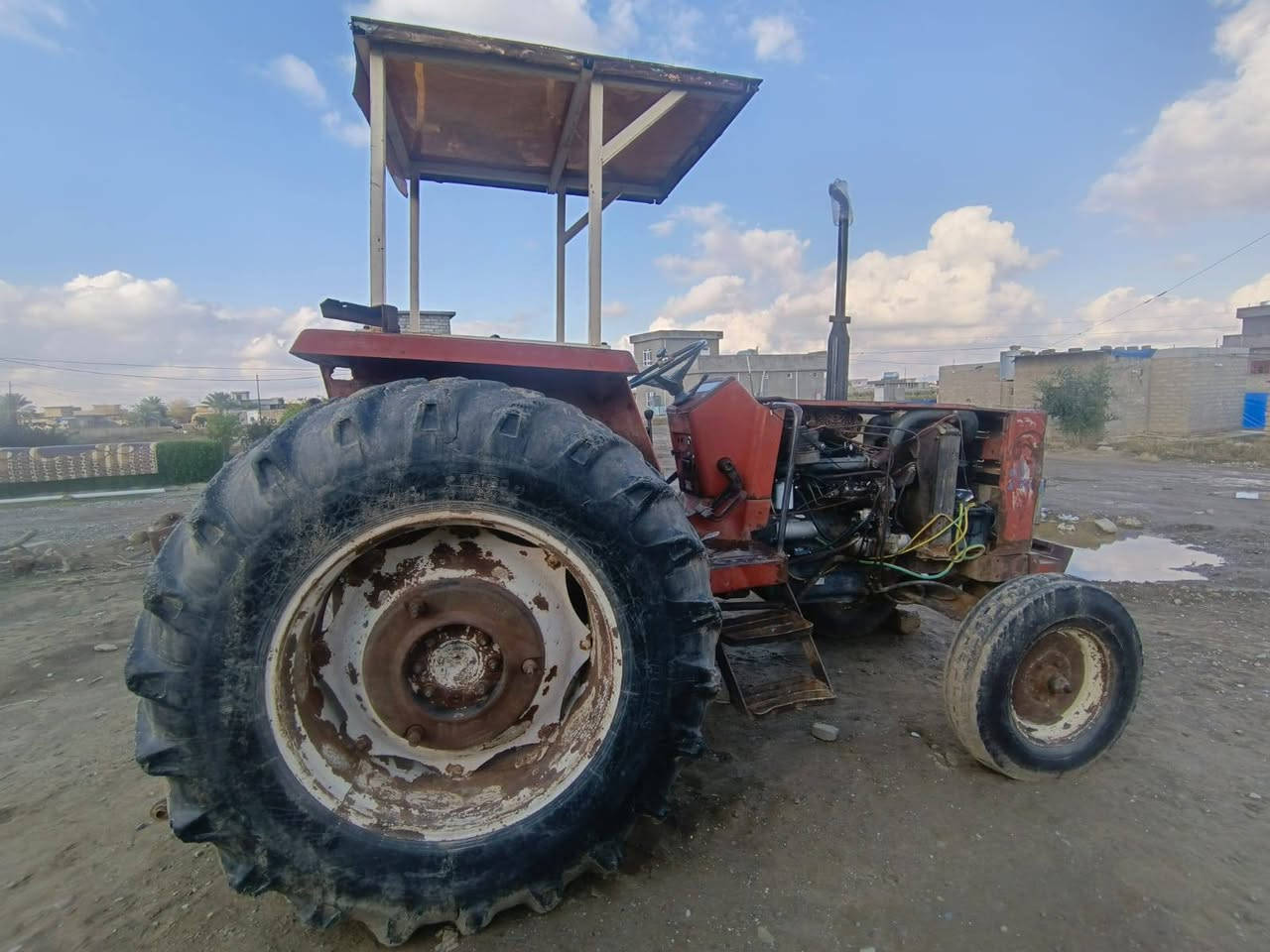 السلام عليكم اعادة النشر بسبب الوعود الكاذبة تركتر فيأت للبيع المكان صلاح الدين قضاء  بيجي الاتصال على الرقم ***********
