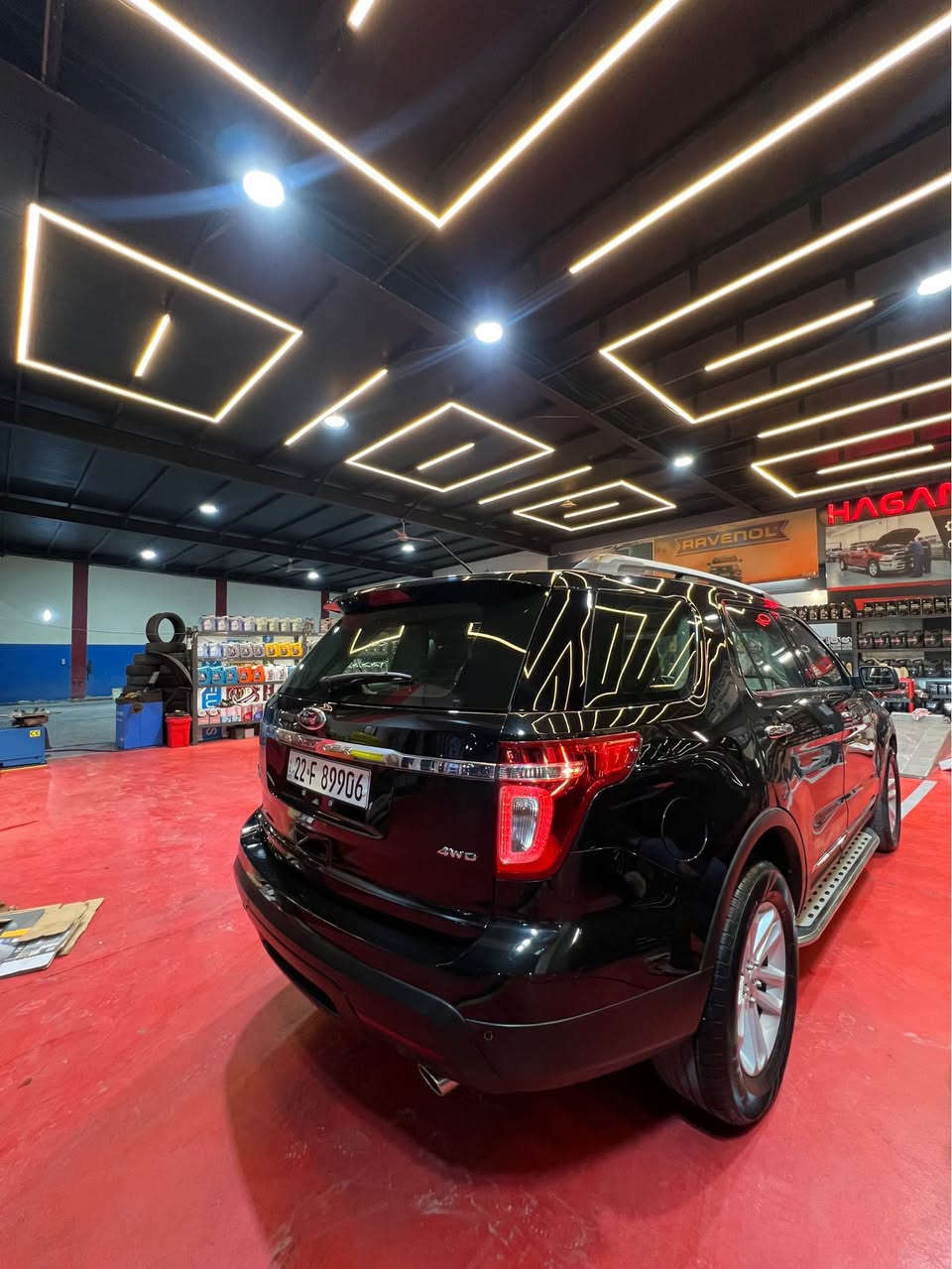 فورد اكسبلور 
موديل 2013 خليجى شريكة نيڤا مرغوب 
 دبل اكسل 4WD 
كشينات كاربايي / تبريد مركزي 
ملاحظة / بدون سبغ فقط ٤ مكانات صغر تعديل بارد
محرك و گير و كارباييات كلها بشرت 
ماشية 197 الف 
سنويا و رقم كلّ جديد 
 
ارخص سعر فقط 129 $ ورقة و بيها مجال بصيط

*********** أربيل, العراق
