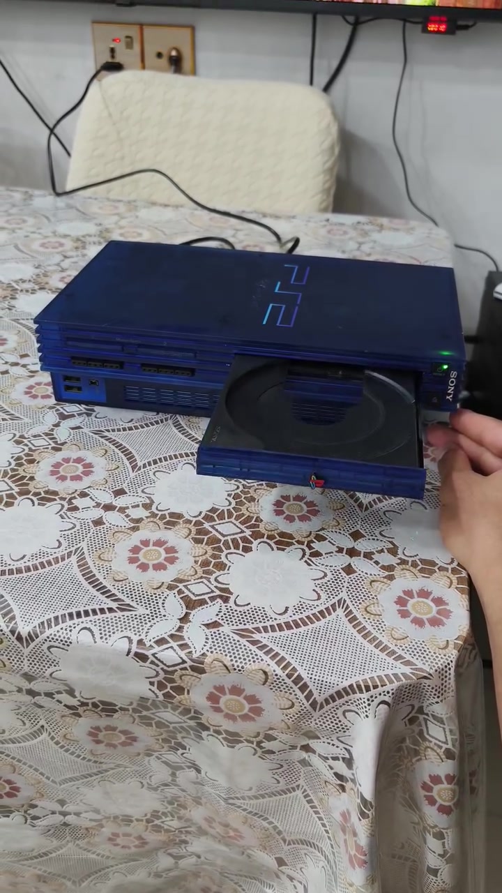 للبيع
جهاز فقط بدون ملحقات! 
جهاز ps2  ياباني أزرق شفاف 
فري ريجن 
جهاز شغال ونظيف عدسه سريعه 
باب القرص عندما ينفتح يصدر صوتا 
السعر 65 مع التوصيل


**إذا كنت صاحب هذا الإعلان وتريد حذفه لأي سبب، رجاءا أرسل رسالة إلى الدعم الفني**