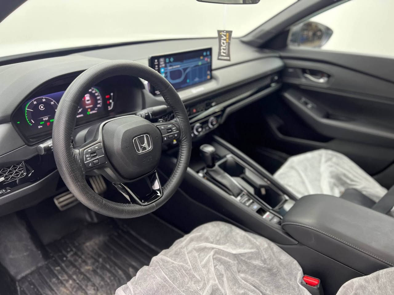 Honda Accord 2023
هوندا اكورد 2023
مواصفات Sport  

مكينة ٤سلندر حجم ٢.٠لتر هايبرد 🔋
ماشية 41,000ميل و بحالة ممتازة 
السيارة بدون ضرر
رقم شاصي مع الصور

(السيارة مرقمة رقم دهوك )
السيارة كلش حلوة و نظيفة
مكفولة من كير و محرك وكهربائيات

ب  سعر (237$) ورقة و بيها مجال للطيبين

مكان السيارة

دهوك -معرض ارشف R-Shev
رقم51 من معارض التيرمينال 

***********
*********** دهوك, العراق
