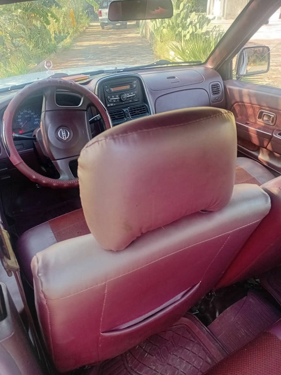 السلام عليكم نيسان شبوط ٢٠١٢ رقم اربيل سنوية جديده بأسمي. سيارة جديدة ومكفوله كفاله عامه ماعدى بارد قليل.  السعر ١٣٥$
الاتصال ***********
