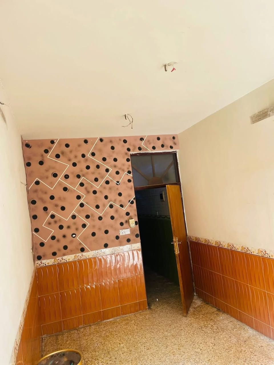 مشتمل 57م للبيع
يا الله
مشتمل للبيع في منطقة الشعب حي التجار الثانية الي مقابل كلية الامام الكاظم ع/ شارع اسواق عبدالرحمن/ شارع عريض١٥
المساحة ٥٧ متر
واجه ٣ متر
نزال ١٩ متر
يحتوي على صالة خطار ومطبخ ومنور وخدمات بكل طابق وثلاث غرف نوم
السعر ١٥٥ مليون

للاستفسار
مكتب ارض الخيرات
***********
