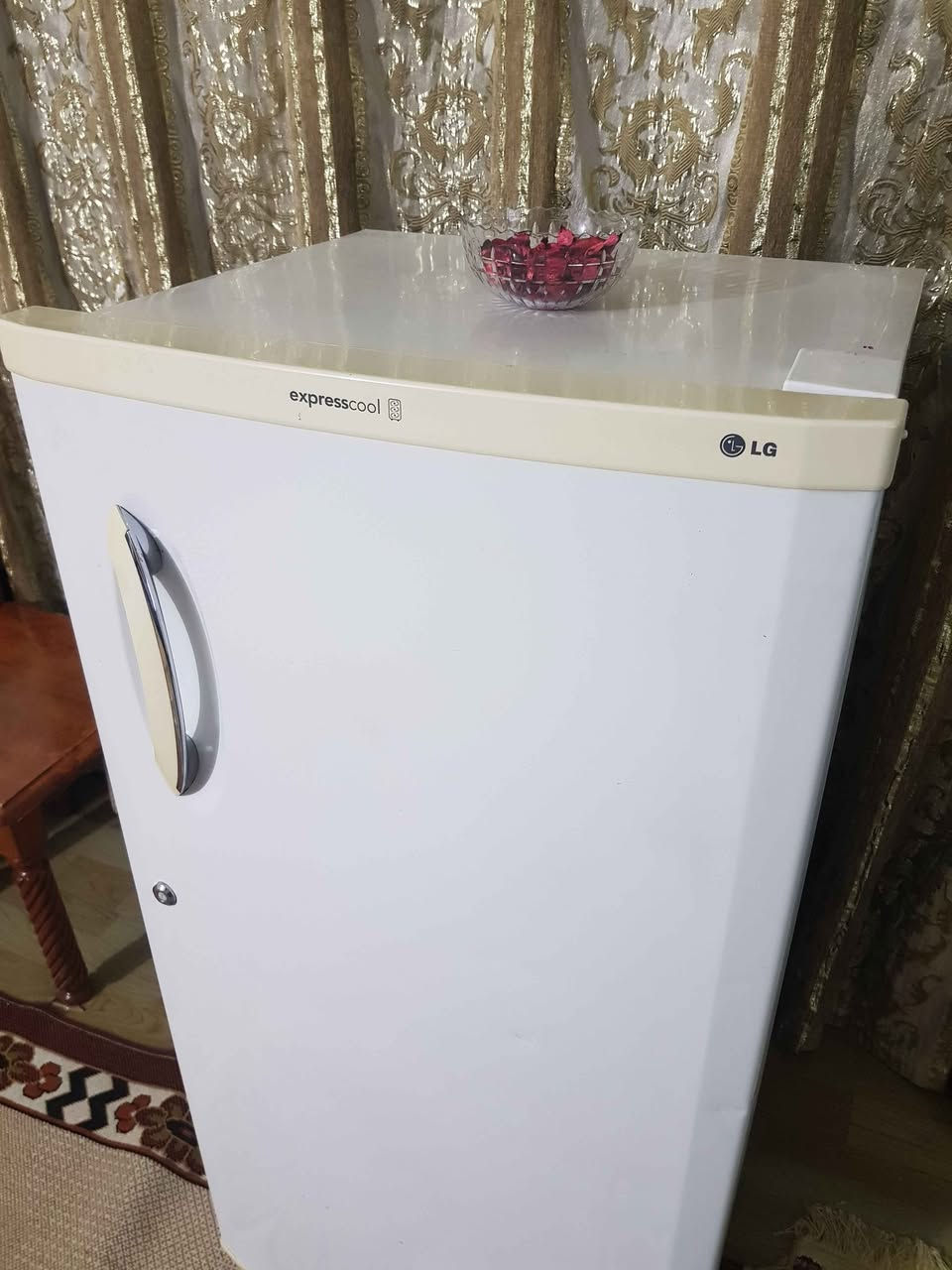 ثلاجه الجي .كوري . الحجم ١٠ قدم . 
ترهم مال غرف نوم .مكاتب . 
بلاديه ع وضع الشركة .تجميدها فول ..
كلش نضيفه .. السعر ١٢٥ الف ..
مكاني بغداد .بوب شام . بغداد, العراق


**إذا كنت صاحب هذا الإعلان وتريد حذفه لأي سبب، رجاءا أرسل رسالة إلى الدعم الفني**