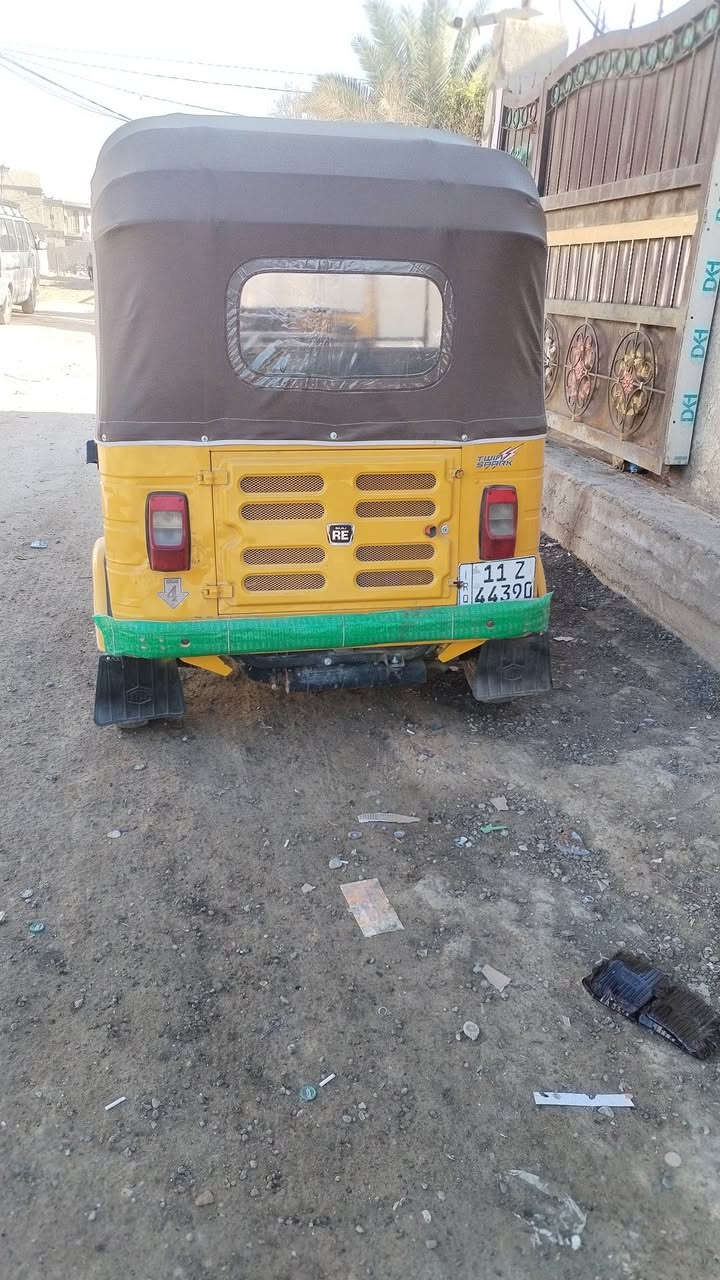 سلام عليكَم تكتك البيع مدل ١٩ شهر ٩ تكتك جهزه كبل الشارع شراي خابر ويدلل مكان بغداد حي نصر ***********
