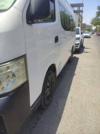 نيسان اورفان موديل 19 السعر 200 وبيه مجال بسيط العنوان بغداد العامريه ...