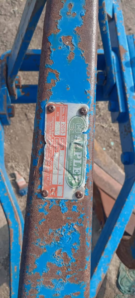 فدان تركي البير حجم11 موديل 13 عنوان بغداد على طريق الدولي السريع***********//***********
