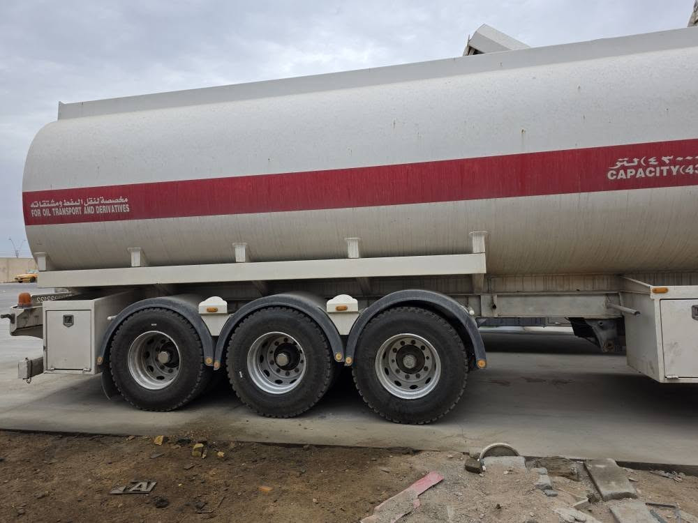 للبيع صهريج شاكر موديل ٢٥ حمولة من ٥٥ الى ٥٧ السعر  ١١٥  بدون تاير  رقم ابو الصهريج   *********** البصرة, العراق
