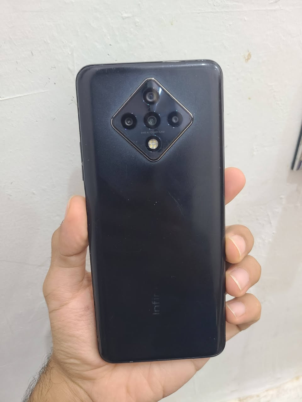 السلام عليكم
Infinix zero 8i 

ذاكرة128 

جهاز سلاسه فول مابي قطرة تعليك 

فقط شاشه مفطره بس مو مثر عل لمس ابد والايسي مال شحن اله تلوي شاحنه يشحن يعني طبيعي شحنه

السعر 35


**إذا كنت صاحب هذا الإعلان وتريد حذفه لأي سبب، رجاءا أرسل رسالة إلى الدعم الفني**