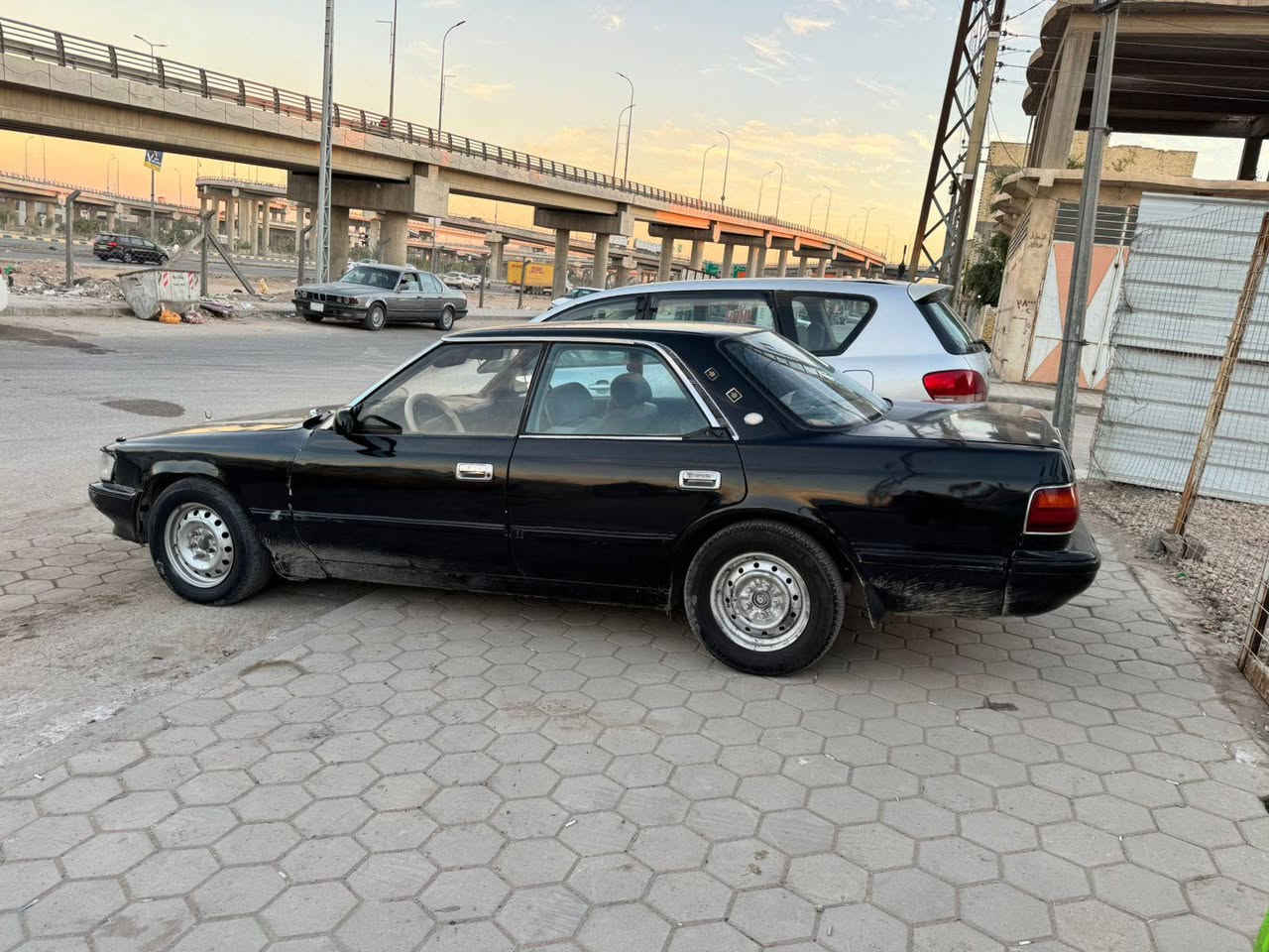 @إشارة   بيع مستعجل السلام عليكم للبيع شيزر مديل ١٩٩٣ مكفوله من كص وضربه محرك 2500 كير ومكينه وحداديه مكفولات تبريد شغال رقم بغداد دوالي غرفته حلوه كهربائيات كله شغاله مكان السياره نجف السعر ٣٨ وبيها مجال قليل *********** مكلف بل نشر اتواصلو عل رقم وال سياره جاهزه مابيه كل نقص
