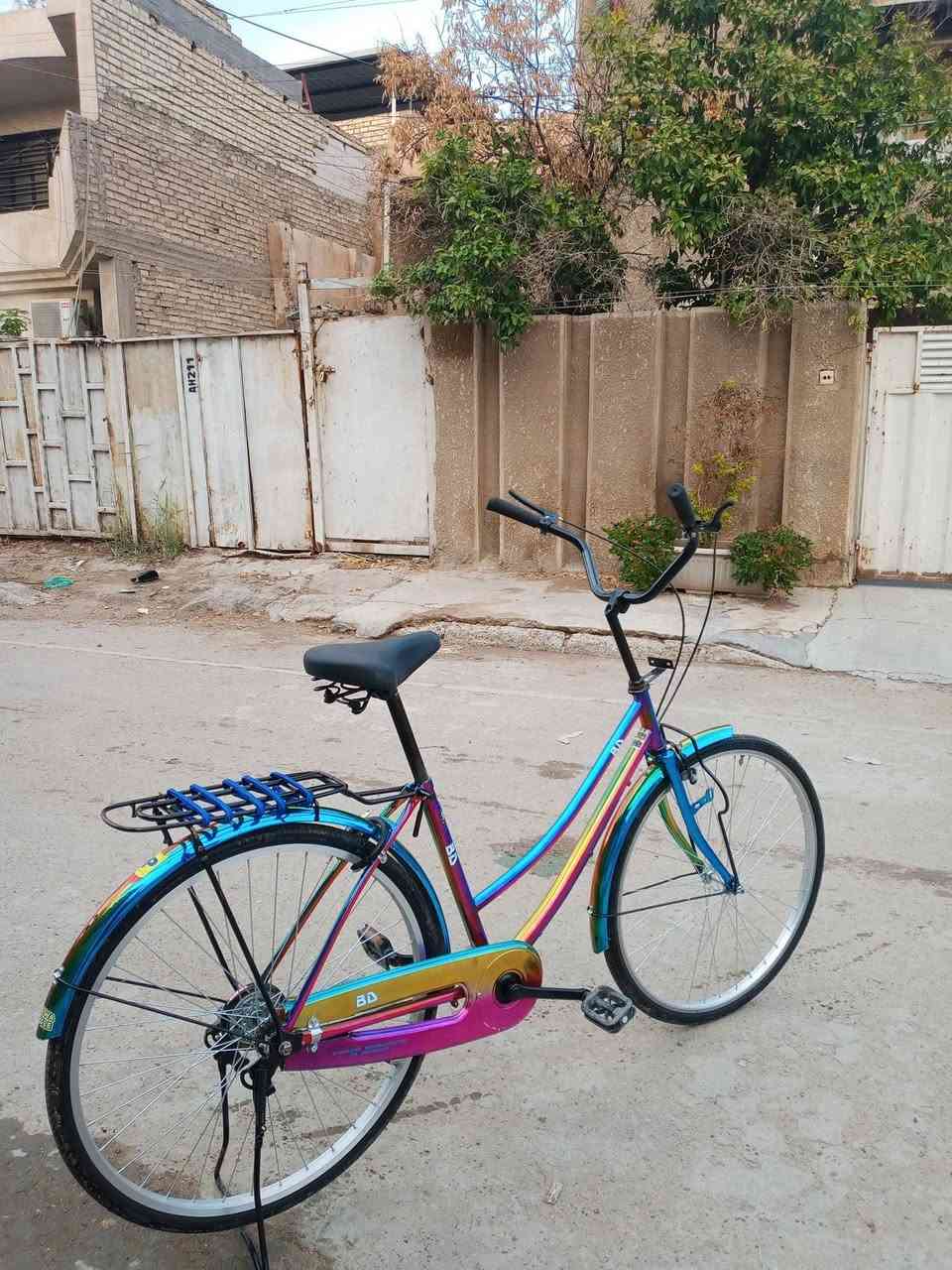 للبيع /بايسكل بناتي 7الوان صيني بس مو تجاري موديل 2021/السعر ب100و 30. العنوان بغداد البياع/***********
