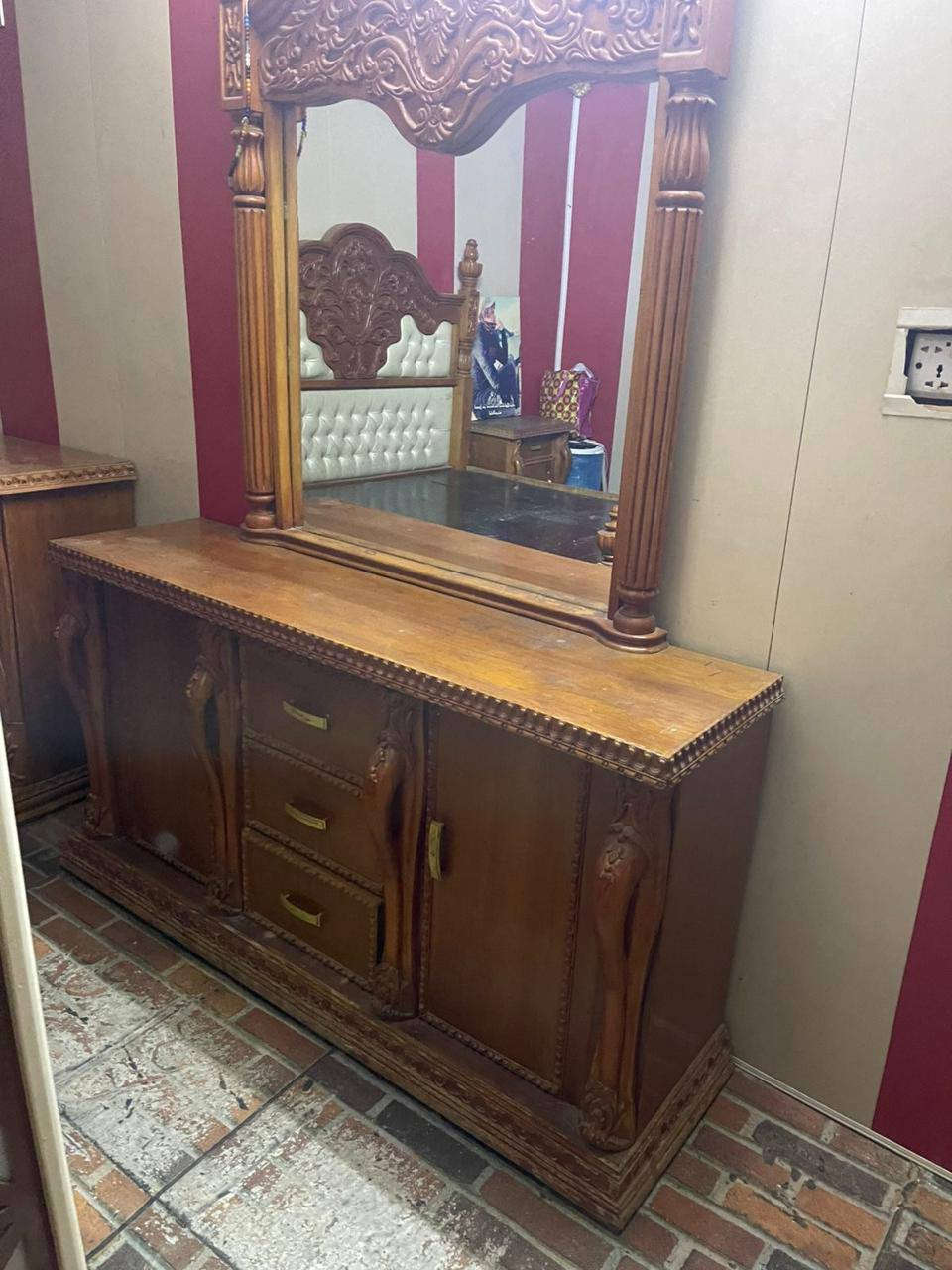 السلام عليكم غرفة اخشاب تكمة مفصليها ب ٣ مليون سعر البيع ب ١/٥٠٠ المكان الشعب قرب فلكة الفيحاء


**إذا كنت صاحب هذا الإعلان وتريد حذفه لأي سبب، رجاءا أرسل رسالة إلى الدعم الفني**