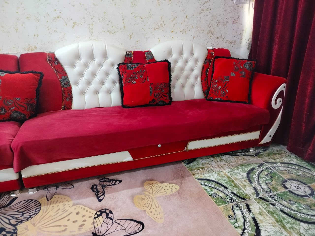 السلام عليكم قنفات للبيع مثل مموضوع بالصورة الخشب مالته تزكام والاسفنج مالته الاصلي

الي يعجبه يراسلني خاص لو يخابرني ***********
