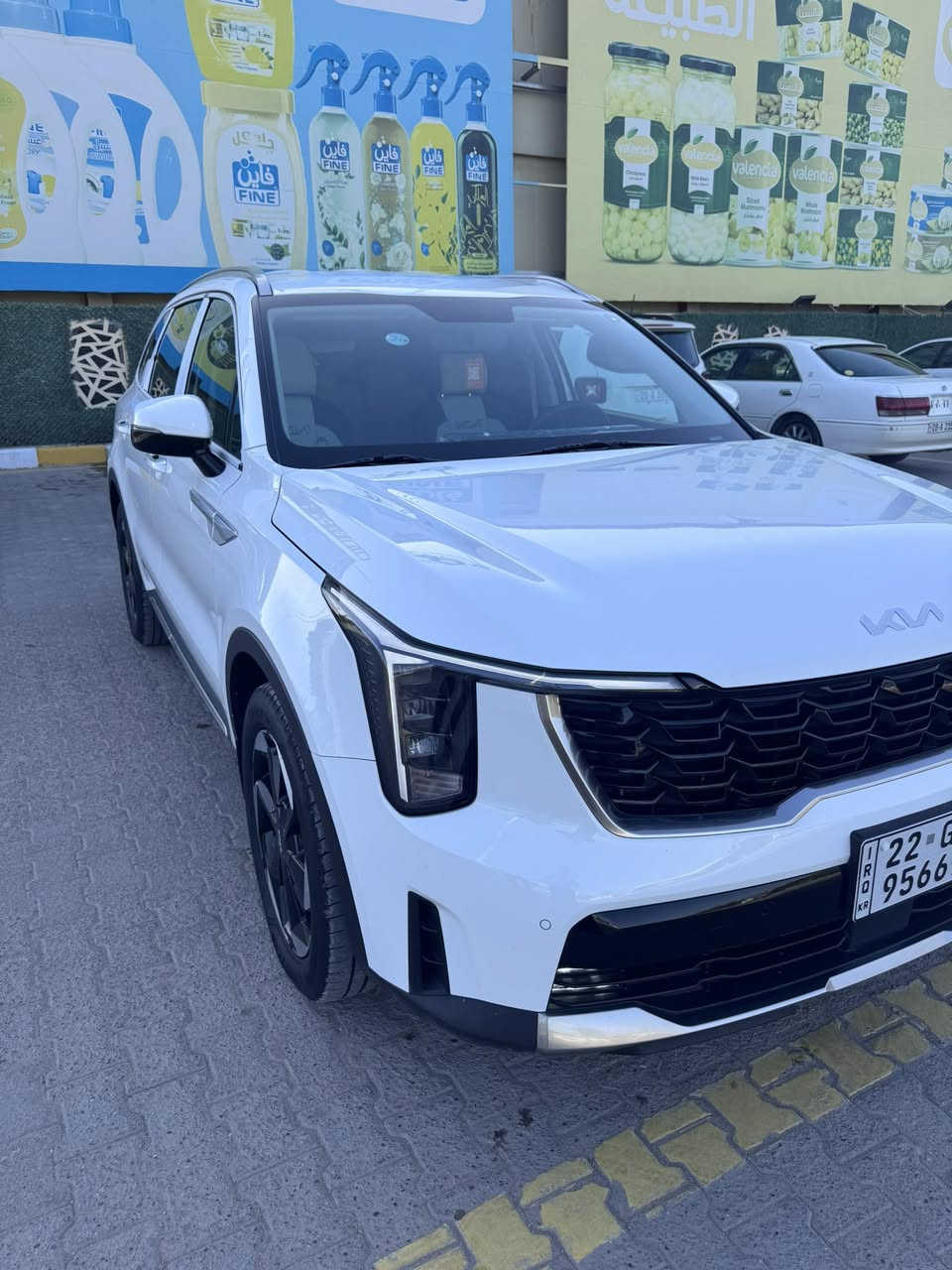 سورنتو خليجي٢٠٢٤ مكفوله كفاله من الزلغ 
ماشيه ٢٥ رقم اربيل الدولي سته سلندر 
السعر ٣٠٠وبيها مجال بسيط 
٧ راكب
بردات خلفية
كشنات كهربائي
كير ماوس
صندوك كهرباء
حساسات امامية خلفية 
٣ قطع تبريد
السياره مغلفة جلد كامل ٧ مقاعد
مكاني النجف الأشرف 
للاستفسار ***********
