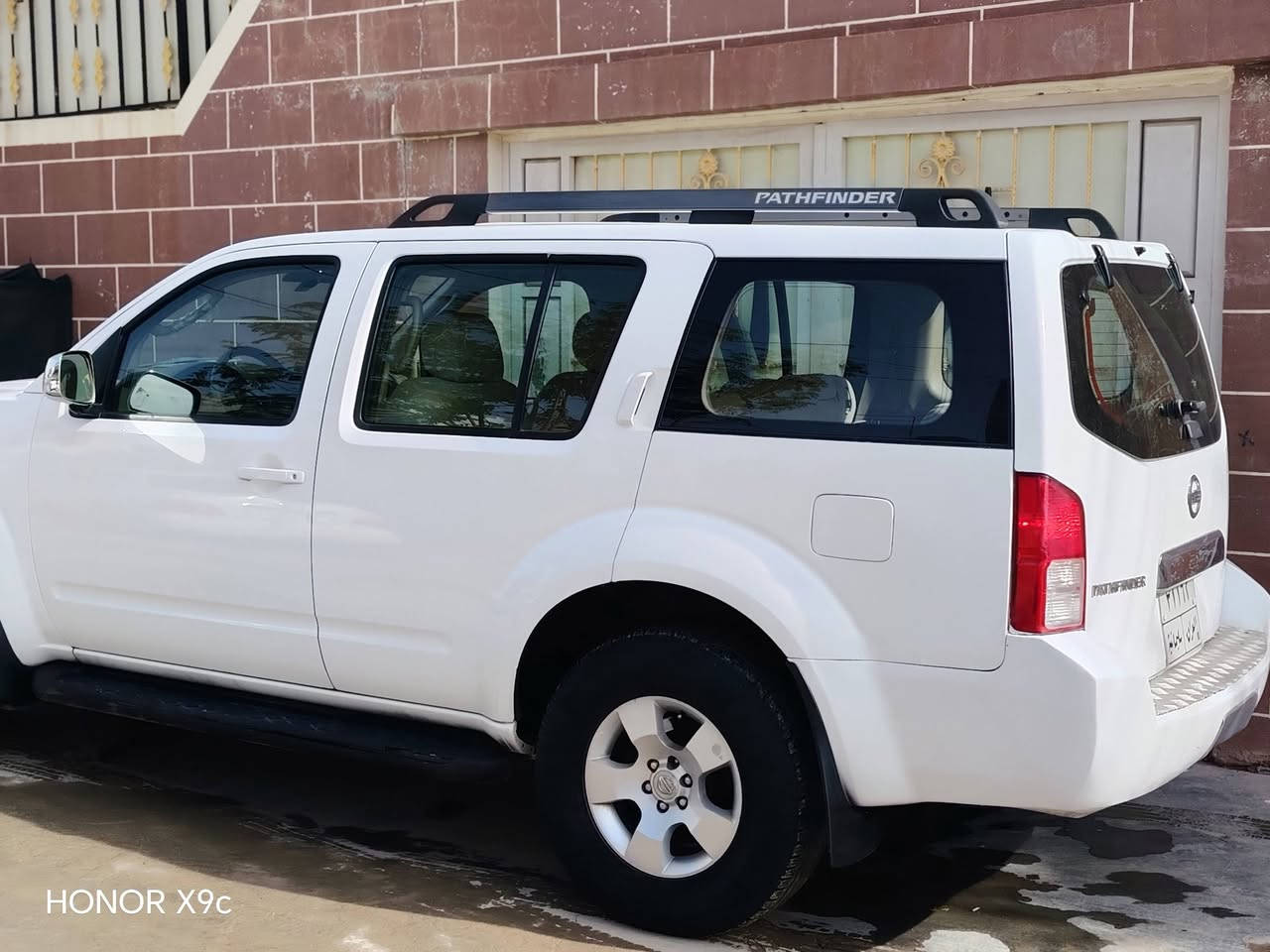 سلام عليكم للبيع نيسان باتفندر وارد خليجي سعر 90 وبيها مجال استفساراكثر تصل *********** سياره بيها صبغ جامرلغ الخلفي رش بدون دواخل وبيها جامرلغ امامي وربع من البونيد صبغ يعني قطعتين وربع صبغ فقط محرك سته سلندر بلاد  فور ويل شغال تبريد تتفئه كله شرط تخم تاير ماصار هواي شاده سياره بسمي رقم سليمانيه نفس اليوم احولها بسمك سنويه مامنتهي  مكاني كلار اهلا وسهلا هذا رقمي ***********
