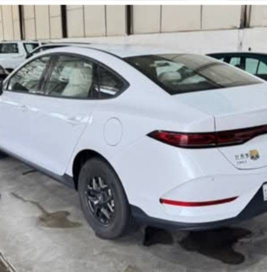 BYD qin plus 2025
ناوزه رد . 1600 کیلؤ مه تر رؤیشتووه
سه قفه که ی که میك ساردى هه يه. شا يه نى باس نيه . گیرو مه کینه به شه رت. سه یا ره که وه کو سفره . گؤرینه وه ش ئه که م به mg gt 2025 . ره قه م هه ولیر 
نرخی 135 وه ره قه و معا مه له
*********** السليمانية, العراق
