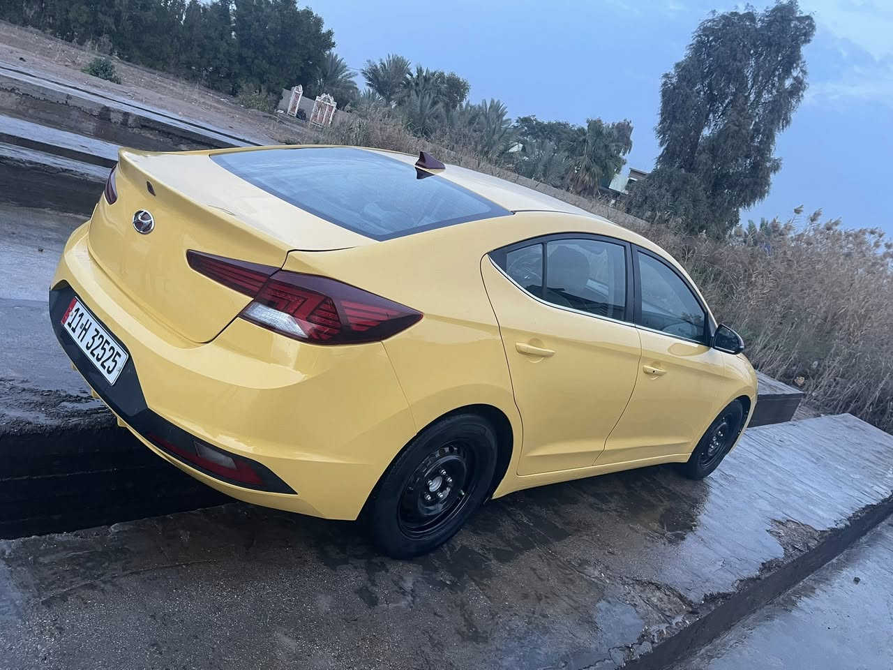 السلام عليكم الانترى موديل 2019 فول مواصفات لمتدد عدى فتحه معروفه لمتدد حادثه كدامك بدون تبديل وبدون دواخل مكينه كير جدد شرط لفحص صدر امامي خلفي جديد. بيدي تبريد جديد تخم تاير رقم بغداد دولي جديد. بسمي مصفره من كلشي دوشمه عامه جديد. ماشيه 76 واني وياك للفحص وين يعجبك مكاني صويره للبيع او مراوس ***********
