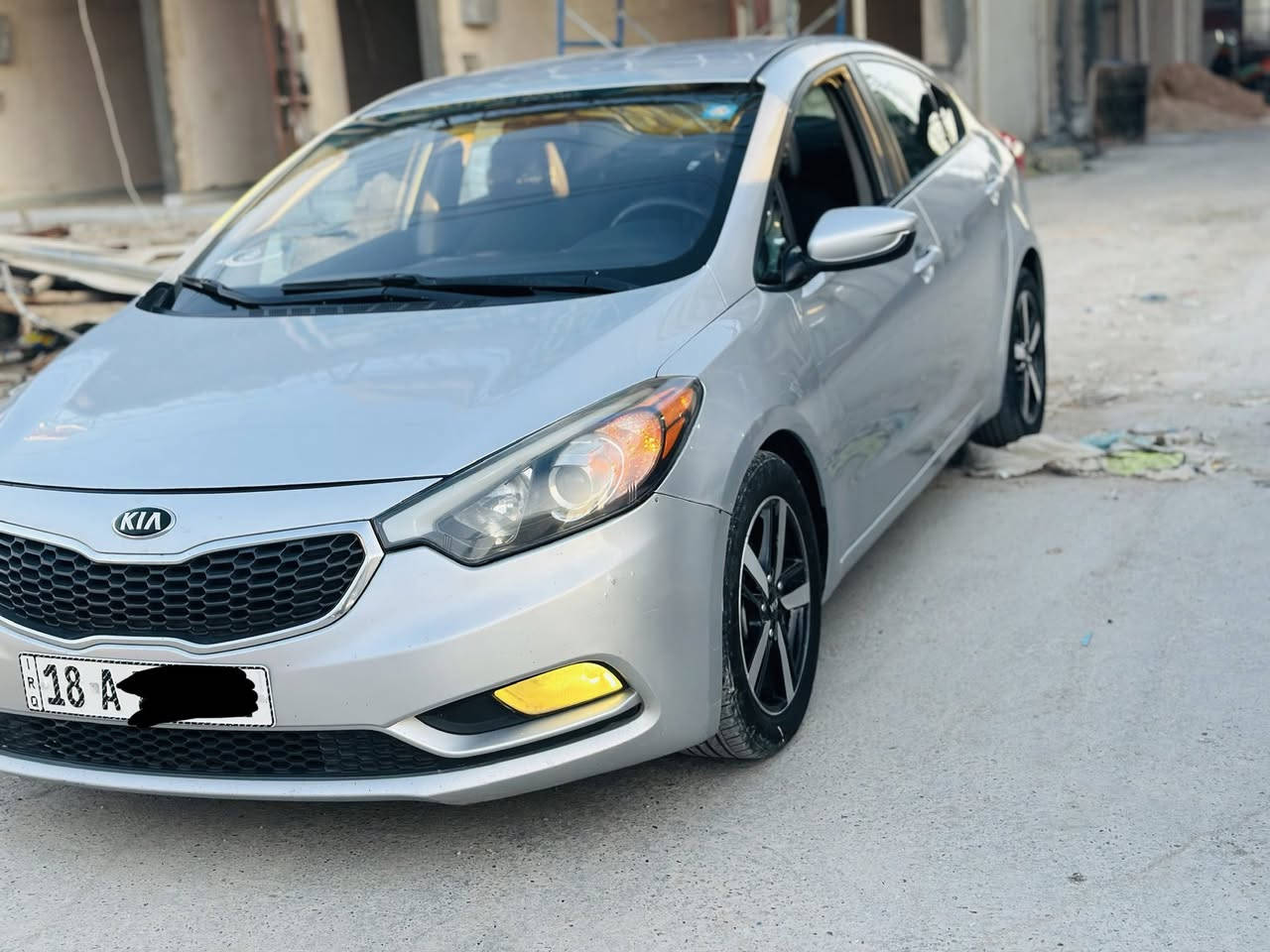 سلام عليكم لبيع فورتي 2016 وارد أمريكي ( كندي )
رقم بابل الدولي سنويه لل 27  تحويل مباشر سياره نضيفه وجاهزه من جميع النواحي ماشيه 152 ميل 
((بيها صبغ بنيد و صفحه السكن بيها كلير بدون دواخل شواصي لغود مكفول )) 
محرك 2000 دوش كير At بلادي محرك كير حداديه تبريد كلها جاهزه وجيد جدا 
مواصفاتها
((  شاشه تاب كامره دواره تحكم استرين جهتين نضام ECO اقتصاد بانزين كشافات اماميه ))
والسياره جاهزه من جميع النواحي ونضيفه وكاعده كلش بل شارع 

السعر 108 وبيها مجال حك الجيه 
للاستفسار *********** 

الموشراي لا يضل ابكيفه ينطي أسعار والسوك كلشي بس والسياره محد يعرف قيمتها بس الجناي وبل حقيقه احلا من الصور وحلالي عزيز مثل ما انته عزيز
