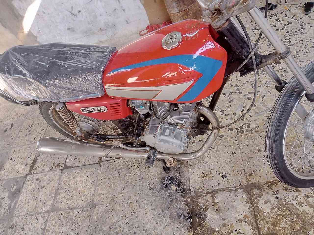 السلام عليكم دراجه البيع بدون وراق
٤٥٠ وبيه مجال ***********
